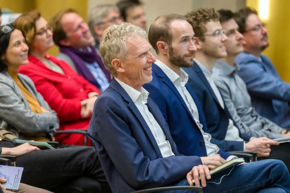 Audience at the Leibniz Association spring reception 2025 in Berlin during the ceremony where DeepEn received the Founder’s Prize.